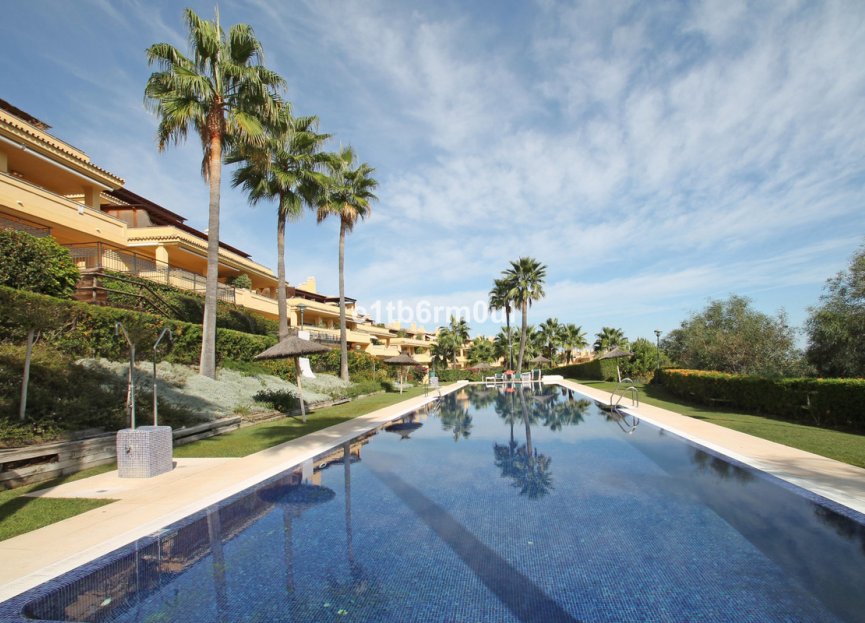 Resale - Apartment - Middle Floor Apartment - Marbella - The Golden Mile