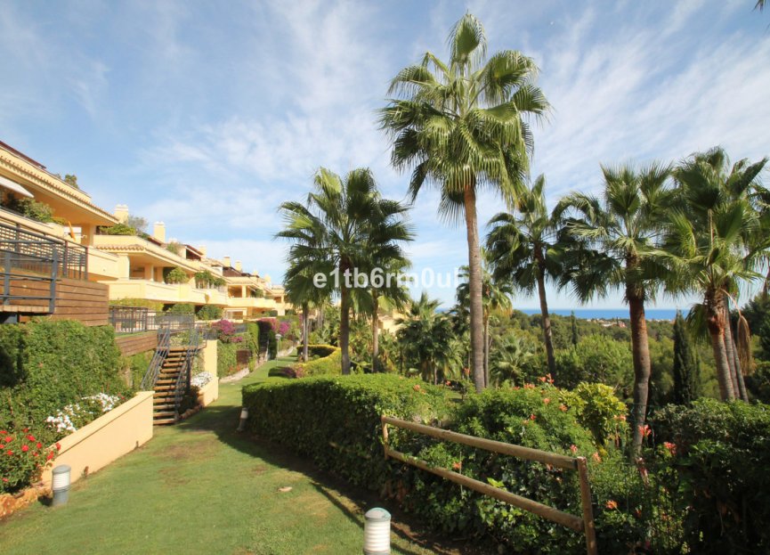 Resale - Apartment - Middle Floor Apartment - Marbella - The Golden Mile