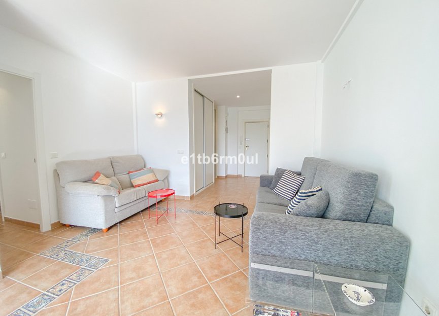 Resale - Apartment - Middle Floor Apartment - Marbella - Marbella Centro