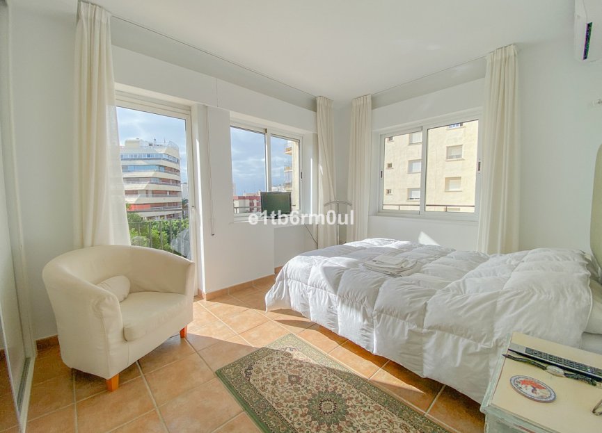 Resale - Apartment - Middle Floor Apartment - Marbella - Marbella Centro