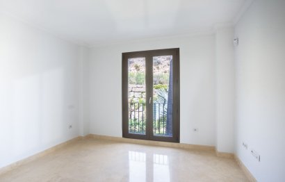 Resale - Apartment - Middle Floor Apartment - Casares - Casares Centro