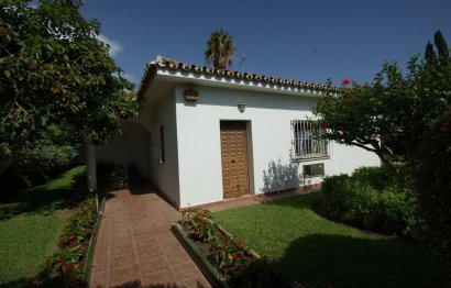 Resale - House - Detached Villa - Marbella - Nueva Andalucia