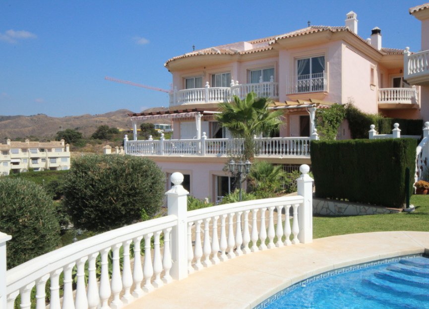 Resale - House - Detached Villa - Marbella - Artola