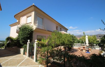 Resale - House - Detached Villa - Marbella - Artola