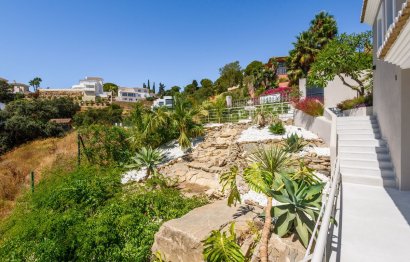 Resale - House - Detached Villa - Marbella - Elviria