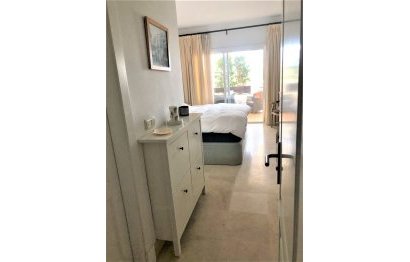 Resale - Apartment - Ground Floor Apartment - Marbella - Nueva Andalucia