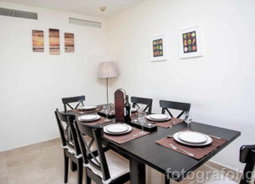 Resale - Apartment - Ground Floor Apartment - Estepona - Estepona Centro