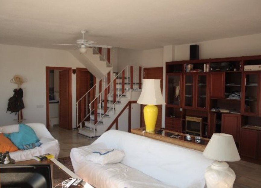 Resale - Apartment - Penthouse - Estepona - Estepona Centro