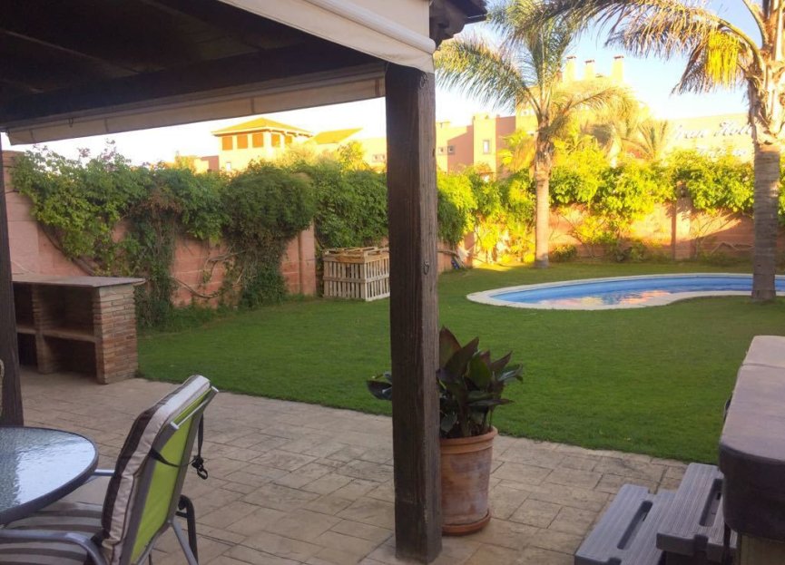 Reventa - House - Semi-Detached House - Estepona - Estepona Centro