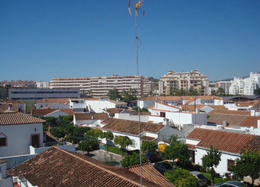 Reventa - House - Detached Villa - Estepona - Estepona Centro