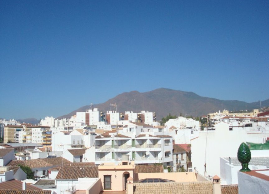 Reventa - House - Detached Villa - Estepona - Estepona Centro