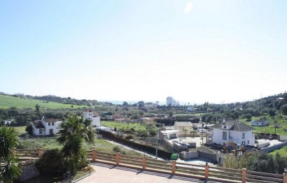 Resale - House - Finca - Cortijo - Estepona - Estepona Centro