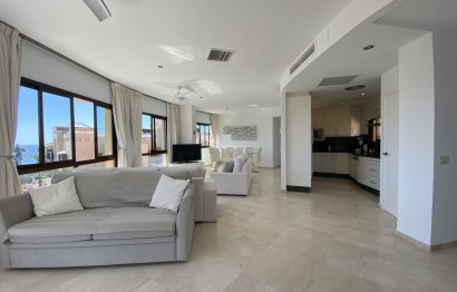 Resale - Apartment - Penthouse - Estepona - Costalita