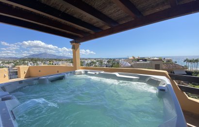 Resale - Apartment - Penthouse - Estepona - Costalita