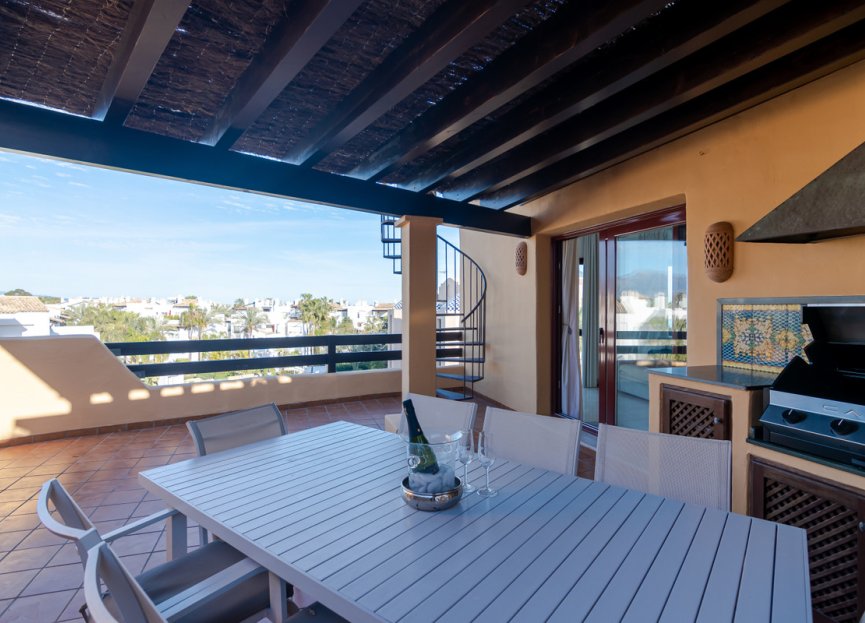 Resale - Apartment - Penthouse - Estepona - Costalita