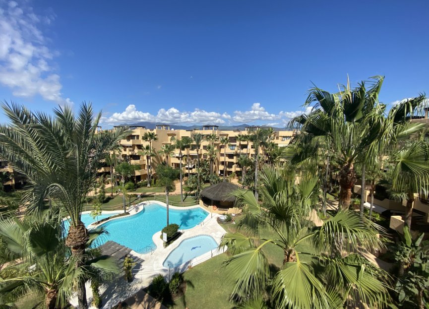 Resale - Apartment - Penthouse - Estepona - Costalita