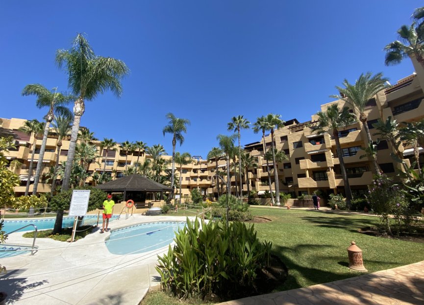 Resale - Apartment - Penthouse - Estepona - Costalita