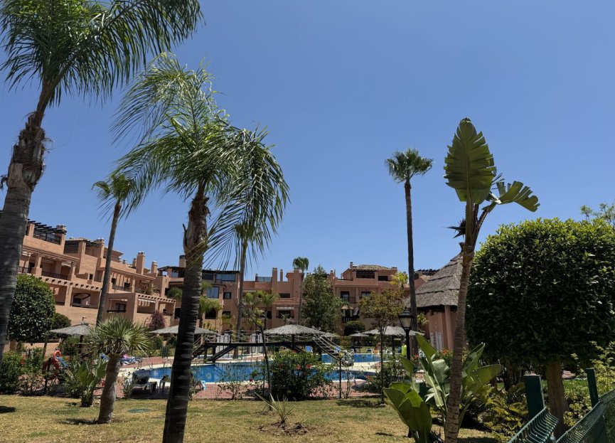 Resale - Apartment - Penthouse - Estepona - Hacienda del Sol