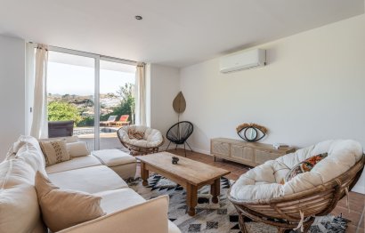 Resale - House - Detached Villa - Estepona - Estepona Centro