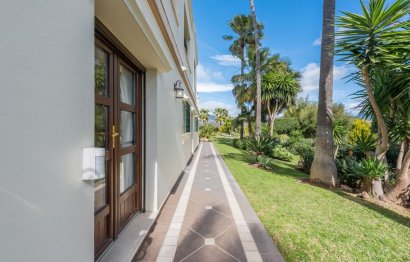 Resale - House - Detached Villa - Estepona - Estepona Centro