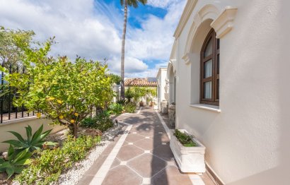 Reventa - House - Detached Villa - Estepona - Estepona Centro