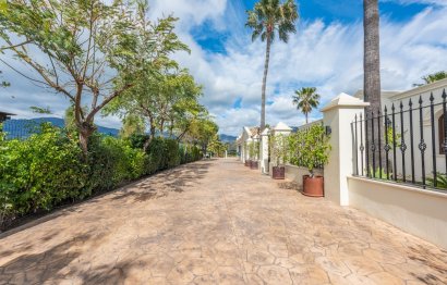 Reventa - House - Detached Villa - Estepona - Estepona Centro