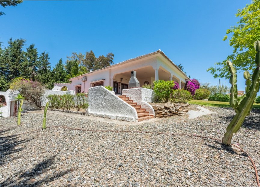 Reventa - House - Detached Villa - Estepona - Atalaya