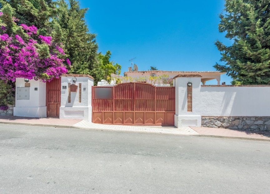 Reventa - House - Detached Villa - Estepona - Atalaya