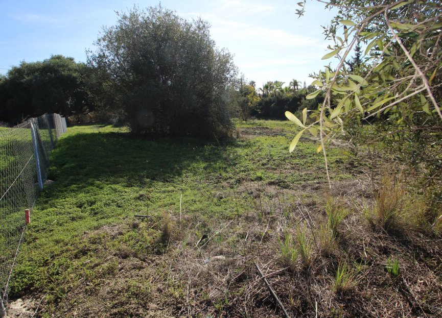 Resale - Plot - Residential Plot - Estepona - Bel Air