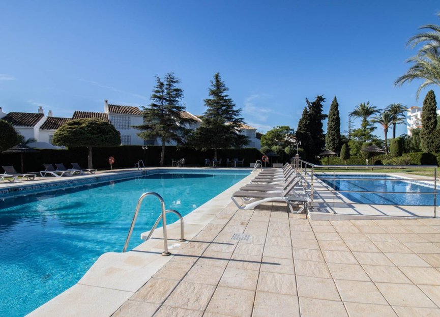 Resale - Apartment - Penthouse - Marbella - Nueva Andalucia