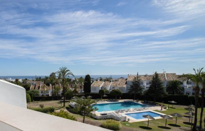 Resale - Apartment - Penthouse - Marbella - Nueva Andalucia