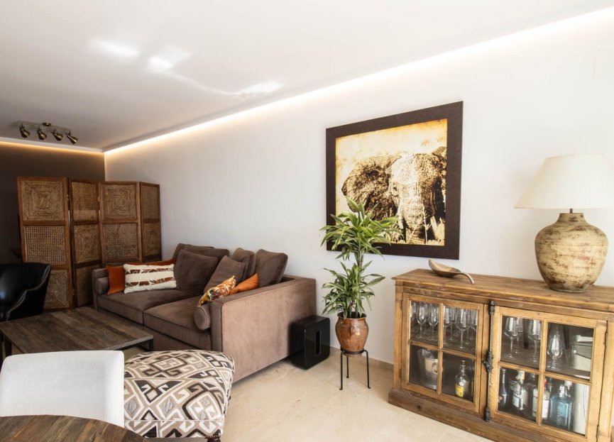 Resale - Apartment - Penthouse - Marbella - Nueva Andalucia