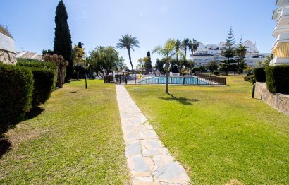 Resale - Apartment - Middle Floor Apartment - Marbella - Nueva Andalucia