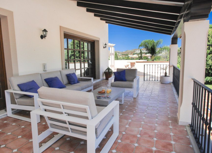 Resale - House - Detached Villa - Estepona - Cancelada