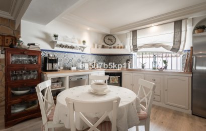 Reventa - House - Detached Villa - Marbella - Nueva Andalucia