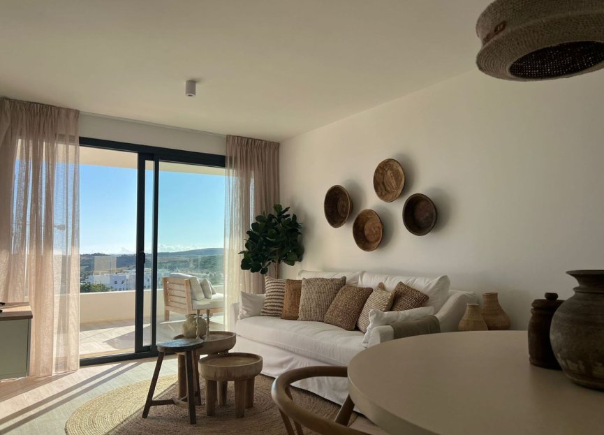 Resale - Apartment - Middle Floor Apartment - Estepona - Estepona Centro