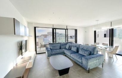 Resale - Apartment - Penthouse - Estepona - Estepona Centro