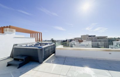 Resale - Apartment - Penthouse - Estepona - Estepona Centro