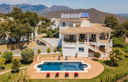 Resale - House - Detached Villa - Marbella - La Mairena