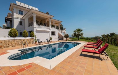 Resale - House - Detached Villa - Marbella - La Mairena