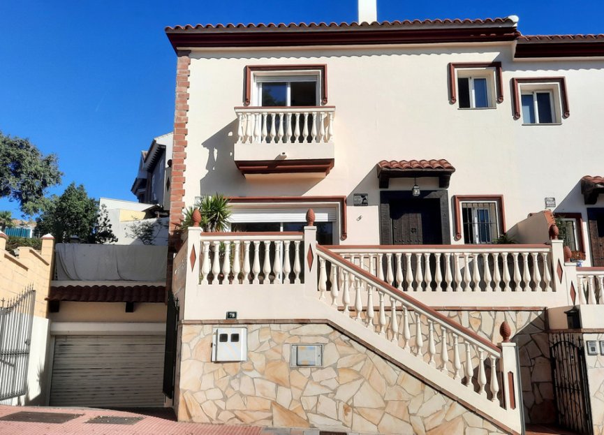 Resale - House - Semi-Detached House - Fuengirola - Los Pacos