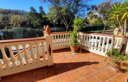 Resale - House - Semi-Detached House - Fuengirola - Los Pacos