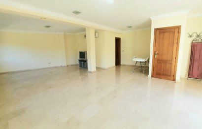 Resale - House - Semi-Detached House - Fuengirola - Los Pacos