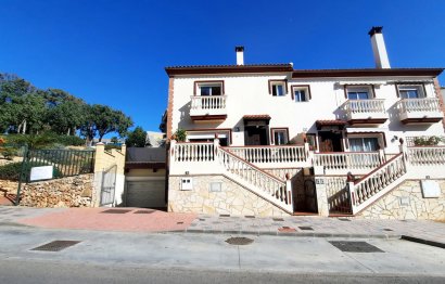 Resale - House - Semi-Detached House - Fuengirola - Los Pacos