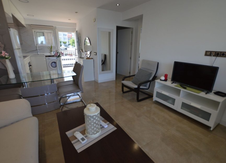 Resale - Apartment - Middle Floor Apartment - Fuengirola - Fuengirola Centro