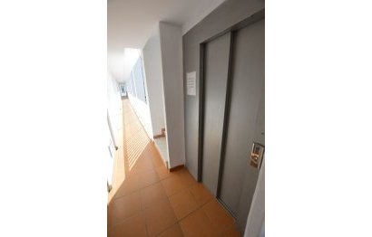 Resale - Apartment - Middle Floor Apartment - Fuengirola - Fuengirola Centro