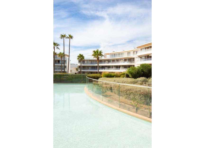 Resale - Apartment - Middle Floor Apartment - Estepona - Estepona Centro