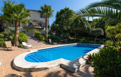 Resale - House - Detached Villa - Marbella - Nueva Andalucia