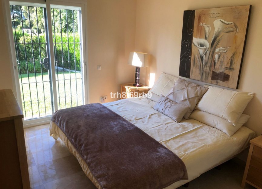 Reventa - House - Detached Villa - Estepona - Benamara