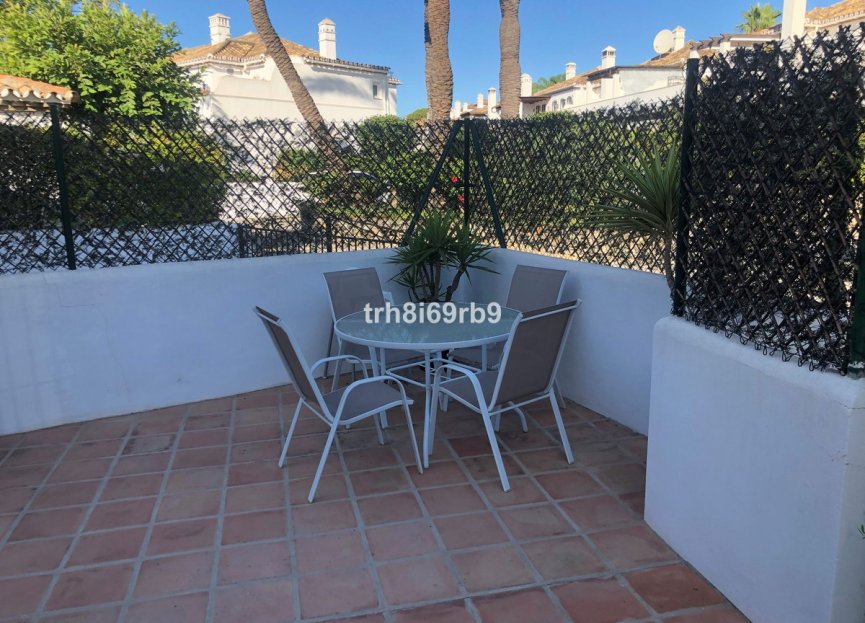 Resale - House - Detached Villa - Estepona - Benamara